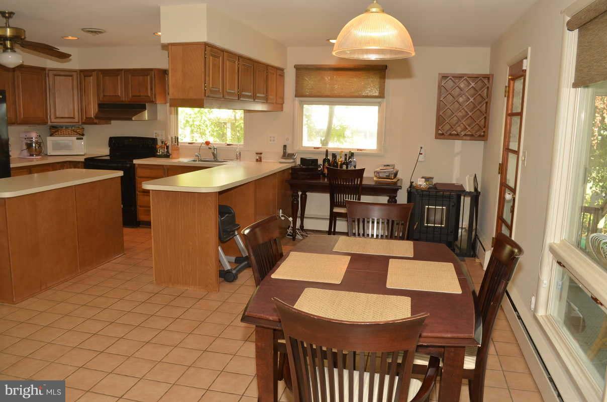 2723 Cedar Drive Riva, MD 21140 - Photo 9 of 26 Dining Room