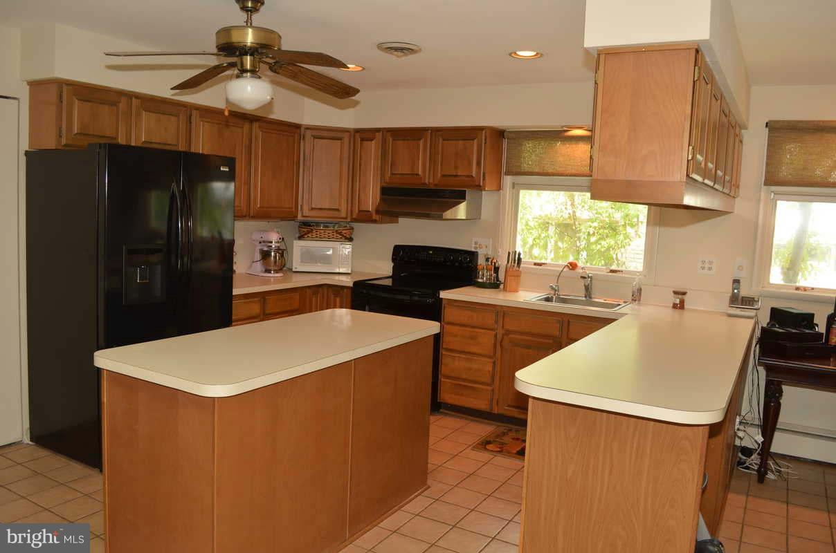 2723 Cedar Drive Riva, MD 21140 - Photo 10 of 26 Kitchen