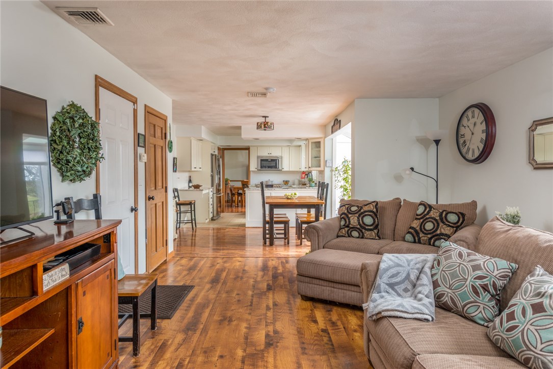 482 Indian Corner Road North Kingstown, RI 02874 - Photo 6 of 26 Gallery Image 6