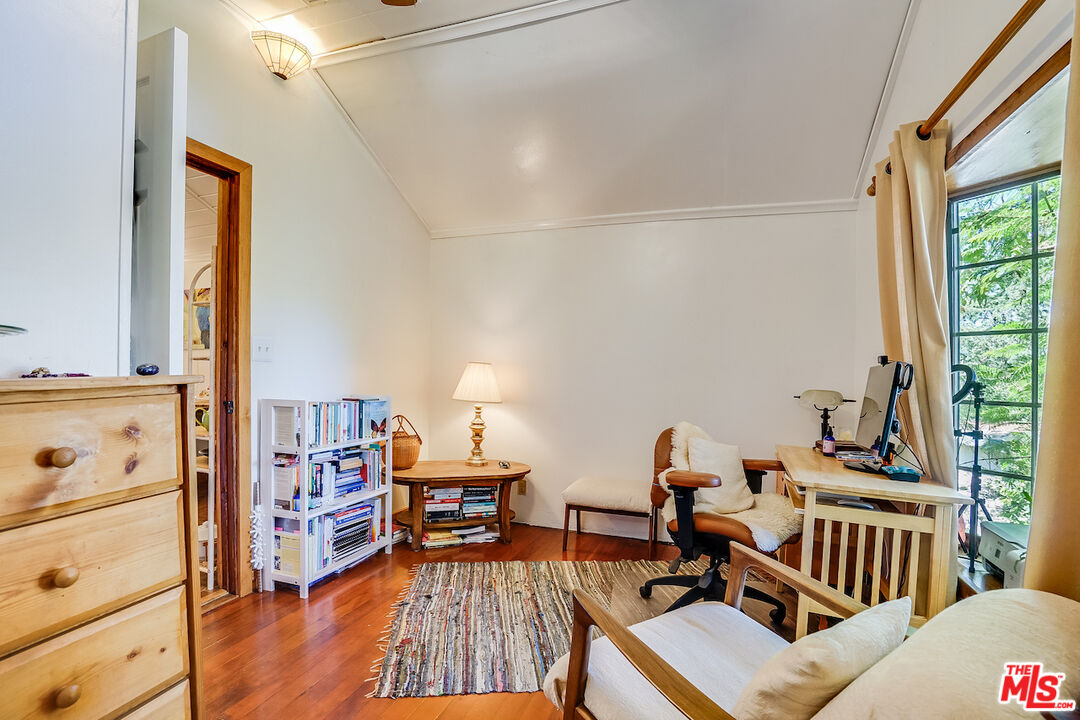 19712 Valley View Drive Topanga, CA 90290 - Photo 11 of 25