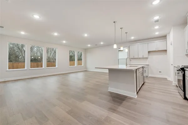 $329,990 | 624 Marcus Lane, Crowley, TX 76036