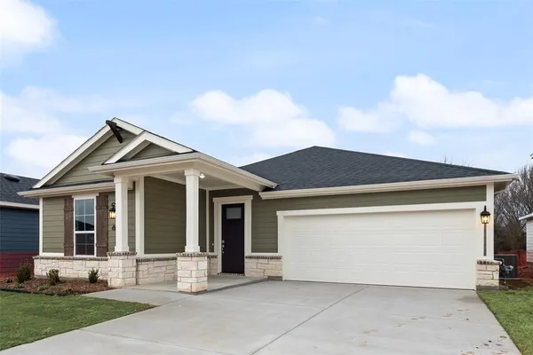 $329,990 | 624 Marcus Lane, Crowley, TX 76036