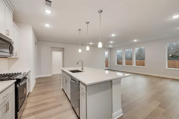 $329,990 | 624 Marcus Lane, Crowley, TX 76036