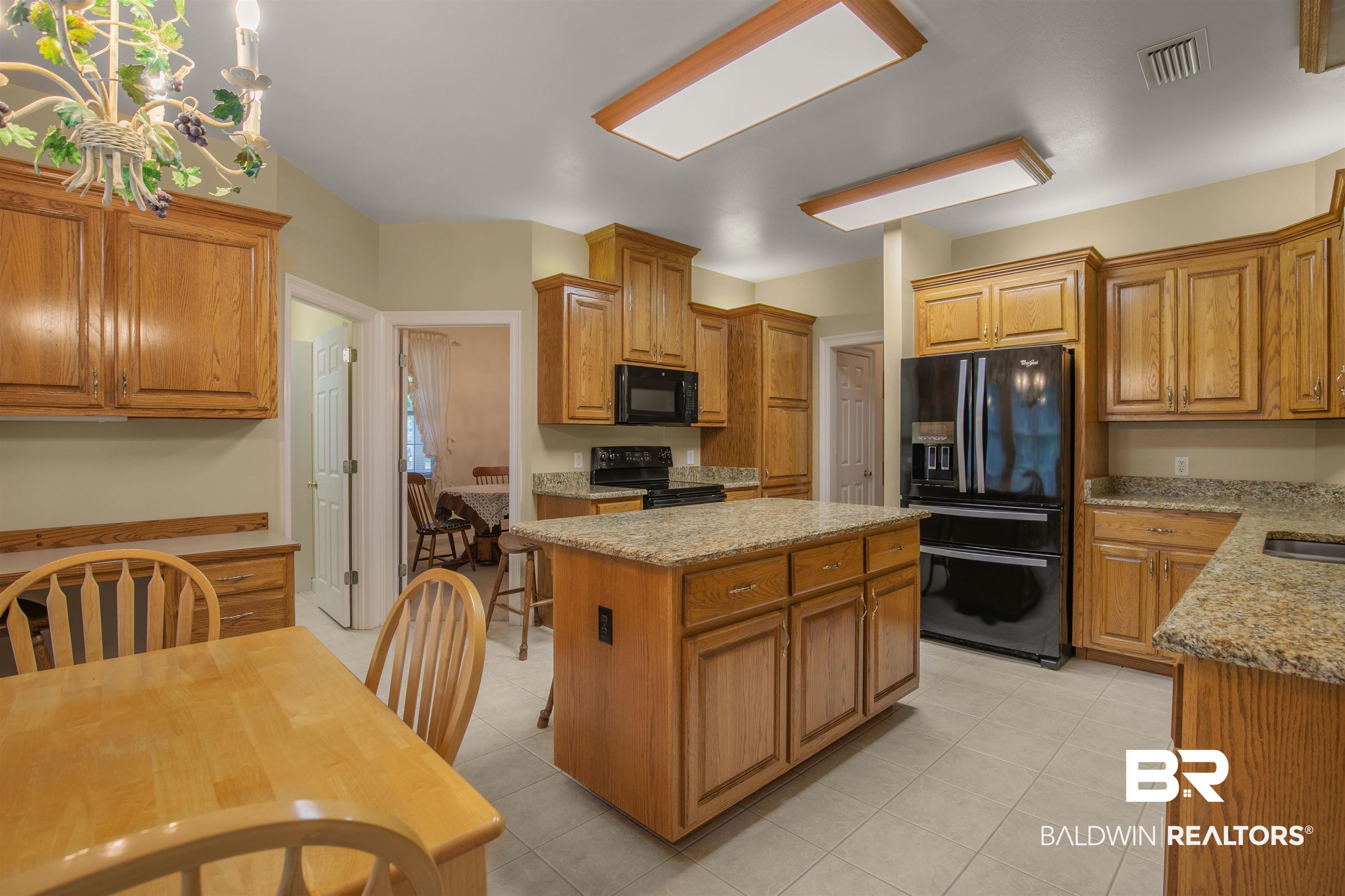 9404 Soldier Creek Road Lillian, AL 36549 - Photo 17 of 49 Kitchen
