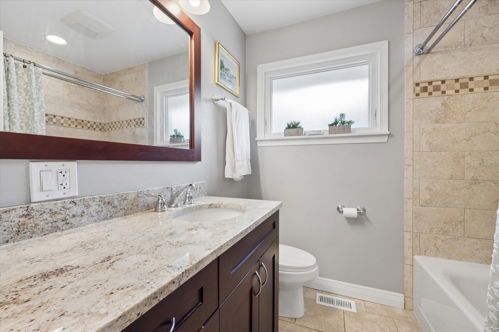 212 North Jackson Road Clarendon Hills, IL 60514 - Photo 9 of 17