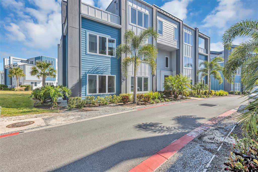 7770 Sandy Ridge Drive, Unit 129 Reunion, FL 34747 - Photo 2 of 54 Gallery Image 2