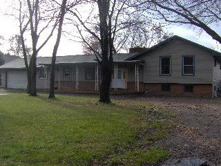 4025 Blue Bush Road Monroe, MI 48162 - Photo 6 of 6 349231-5.JPG