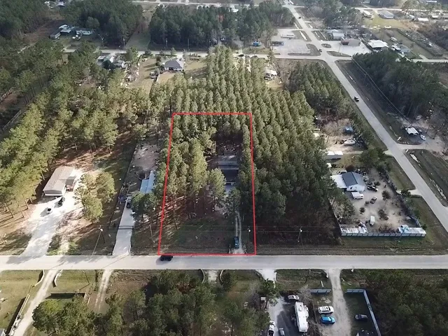 $2,200 | 58 County Road 3560, Cleveland, TX 77327