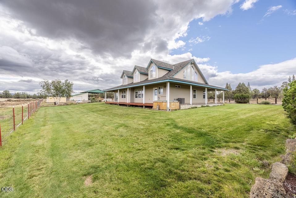 24585 Dodds Road Bend, OR 97701 - Photo 11 of 114
