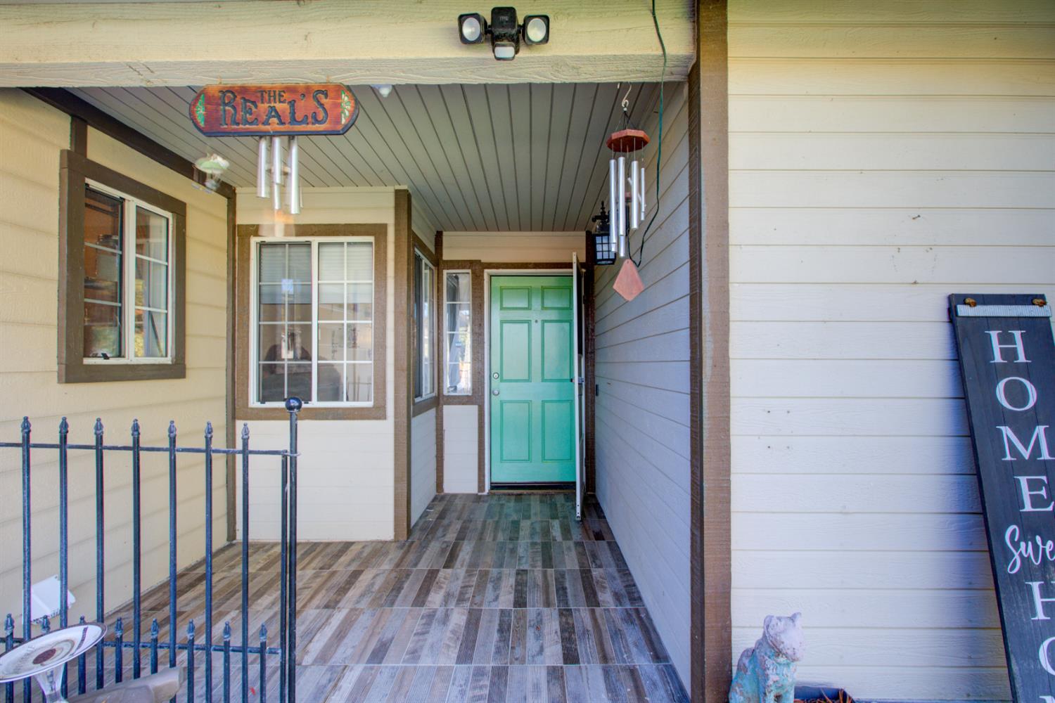 604 Kinshire Way Patterson, CA 95363 - Photo 5 of 42 a view of front door of house