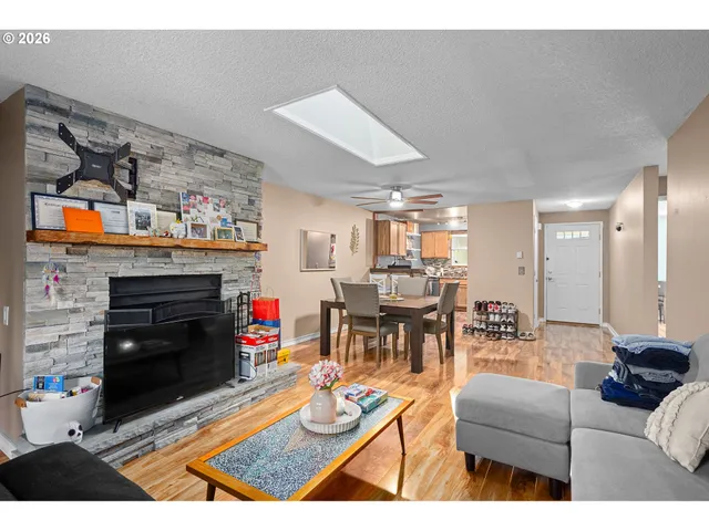 $258,000 | 29720 Southwest Courtside Drive, Unit 56, Wilsonville, OR 97070