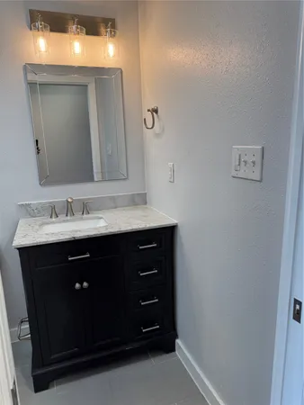 $2,500 | 504 Westmorland Drive, Austin, TX 78745