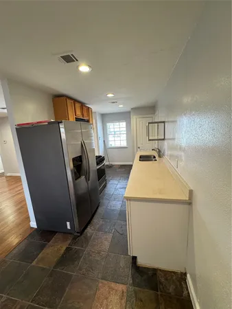 $2,500 | 504 Westmorland Drive, Austin, TX 78745