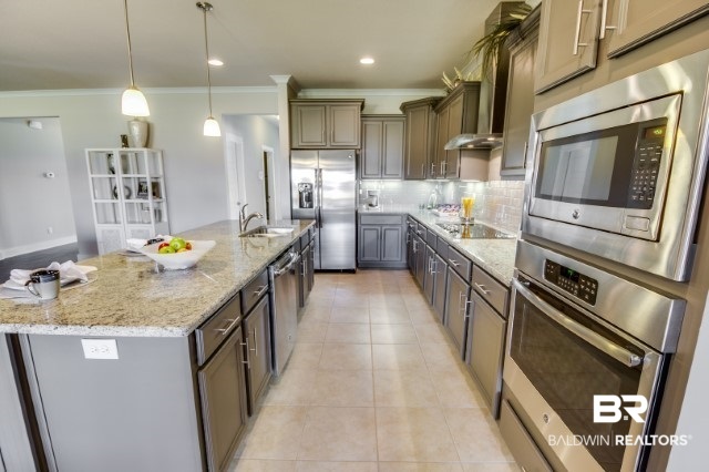 270 Silo Loop Fairhope, AL 36532 - Photo 5 of 15 Kitchen