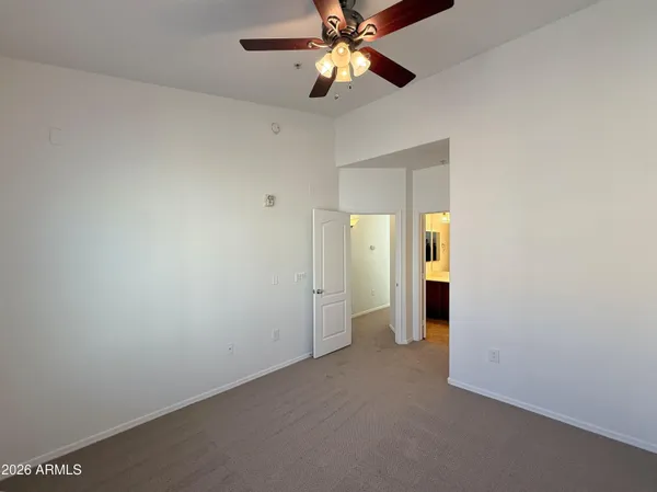 $1,895 | 240 West Juniper Avenue, Unit 1027, Gilbert, AZ 85233