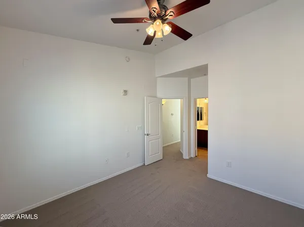 $1,995 | 240 West Juniper Avenue, Unit 1027, Gilbert, AZ 85233
