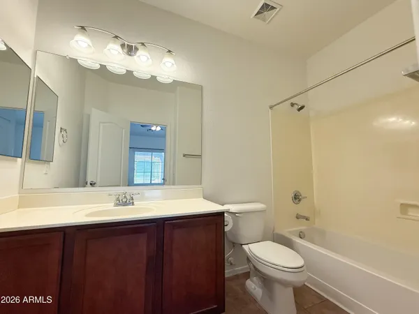 $1,895 | 240 West Juniper Avenue, Unit 1027, Gilbert, AZ 85233