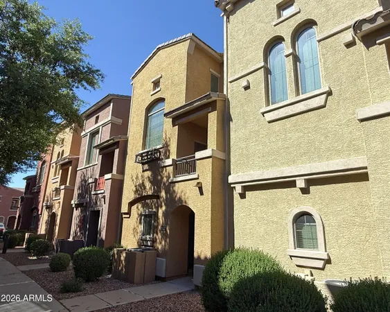 $1,995 | 240 West Juniper Avenue, Unit 1027, Gilbert, AZ 85233
