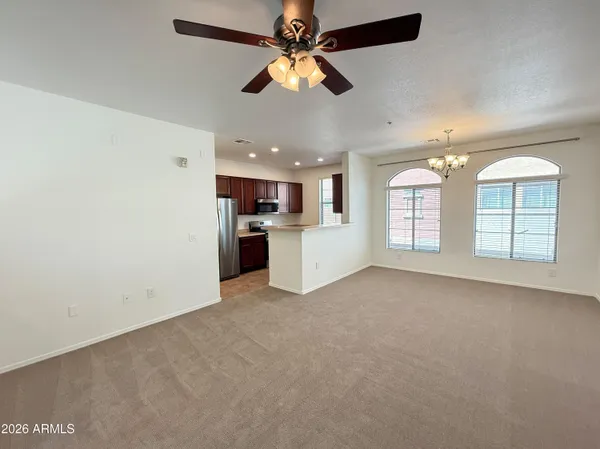 $1,995 | 240 West Juniper Avenue, Unit 1027, Gilbert, AZ 85233