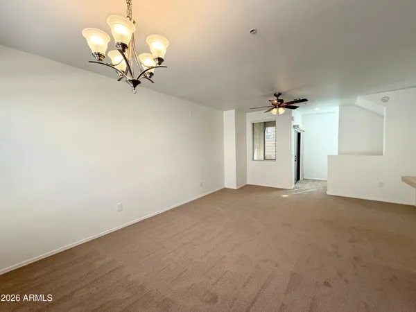 $1,995 | 240 West Juniper Avenue, Unit 1027, Gilbert, AZ 85233