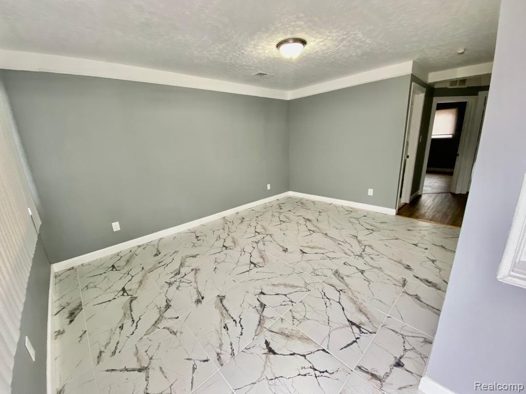 9145 Decatur Street Detroit, MI 48228 - Photo 20 of 21