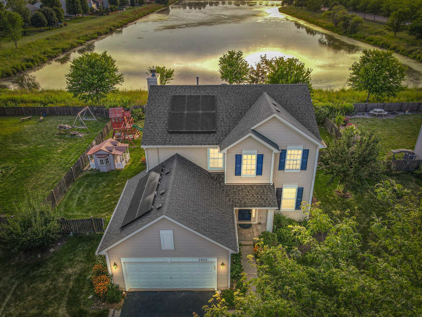 2513 Simon Drive Montgomery, IL 60538 - Photo 2 of 33 a front view of a house with a yard