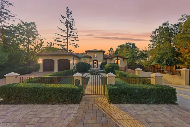 $8,980,000 | 484 Cherry Avenue, Los Altos, CA 94022