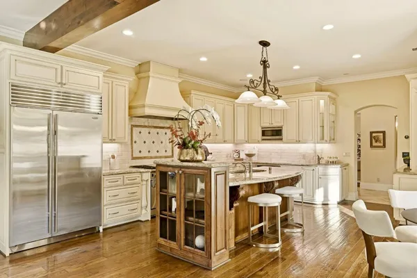 $8,380,000 | 484 Cherry Avenue, Los Altos, CA 94022
