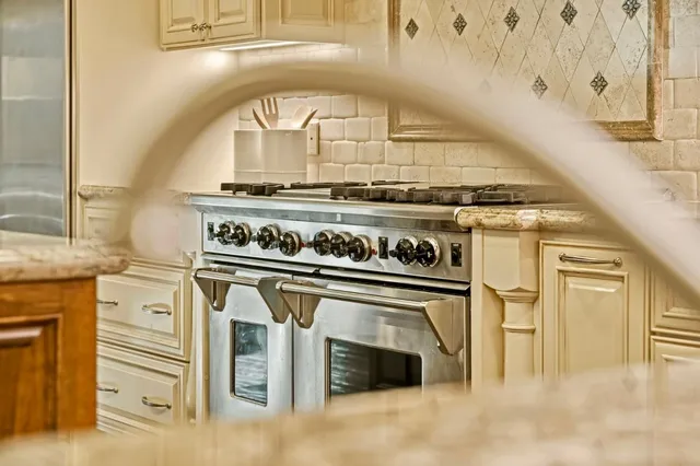 $8,980,000 | 484 Cherry Avenue, Los Altos, CA 94022