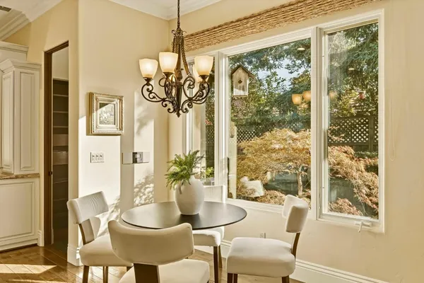 $8,380,000 | 484 Cherry Avenue, Los Altos, CA 94022