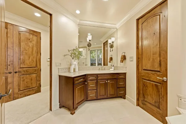 $8,380,000 | 484 Cherry Avenue, Los Altos, CA 94022