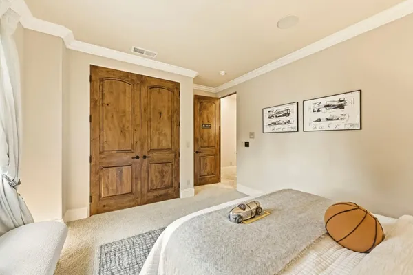 $8,380,000 | 484 Cherry Avenue, Los Altos, CA 94022