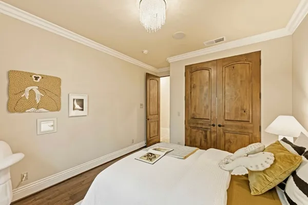 $8,380,000 | 484 Cherry Avenue, Los Altos, CA 94022