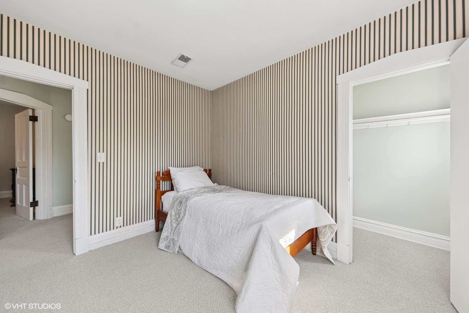 208 Fairbank Road Riverside, IL 60546 - Photo 15 of 29 a bedroom with a bed and a window