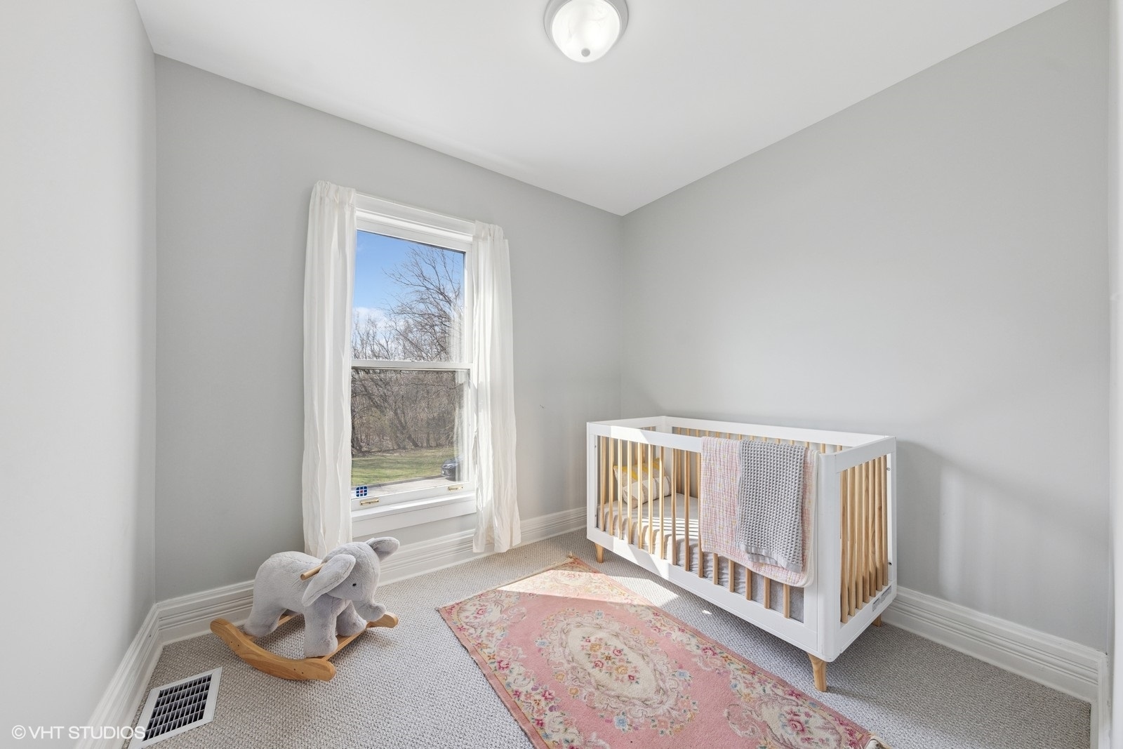 208 Fairbank Road Riverside, IL 60546 - Photo 16 of 29 a bedroom with furniture and a window