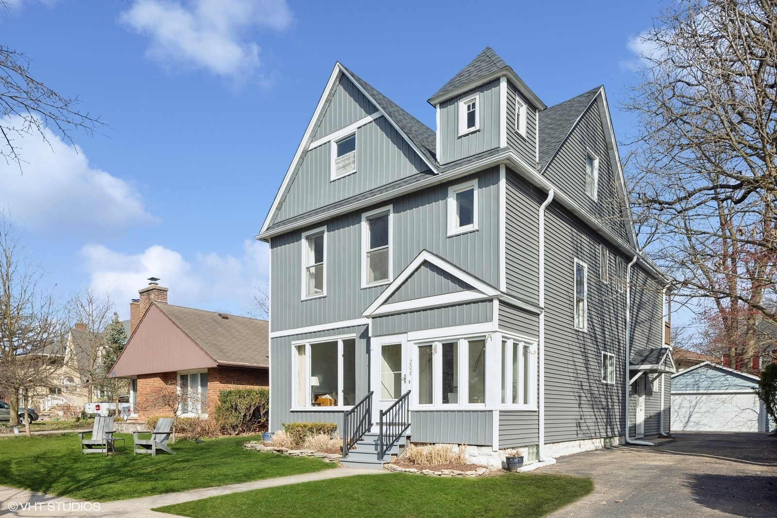 208 Fairbank Road Riverside, IL 60546 - Photo 2 of 29 a front view of a house with a yard