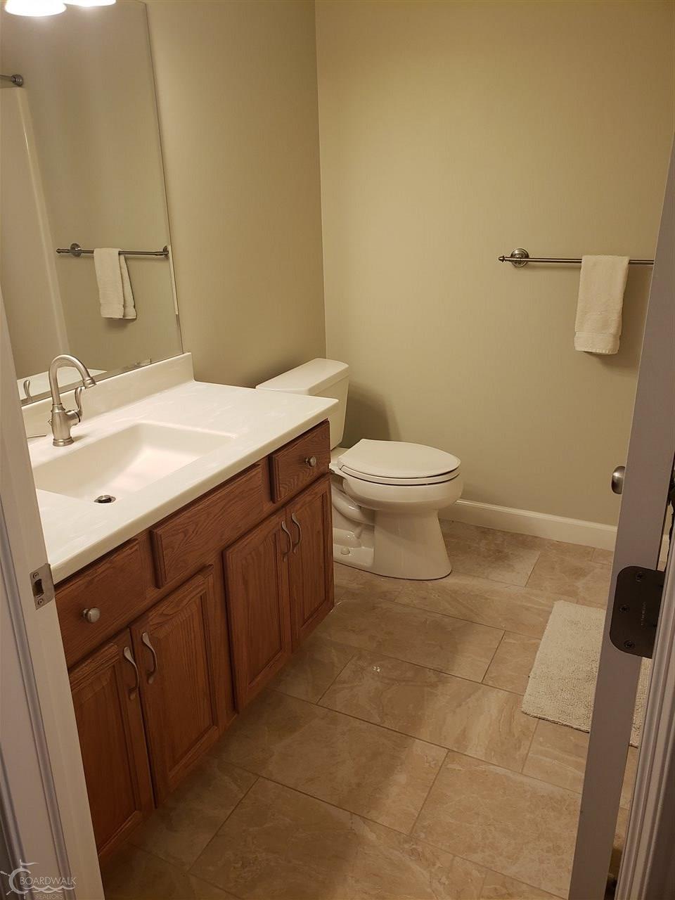 33552 Utica Road Fraser, MI 48026 - Photo 20 of 43 50014726-19.JPG