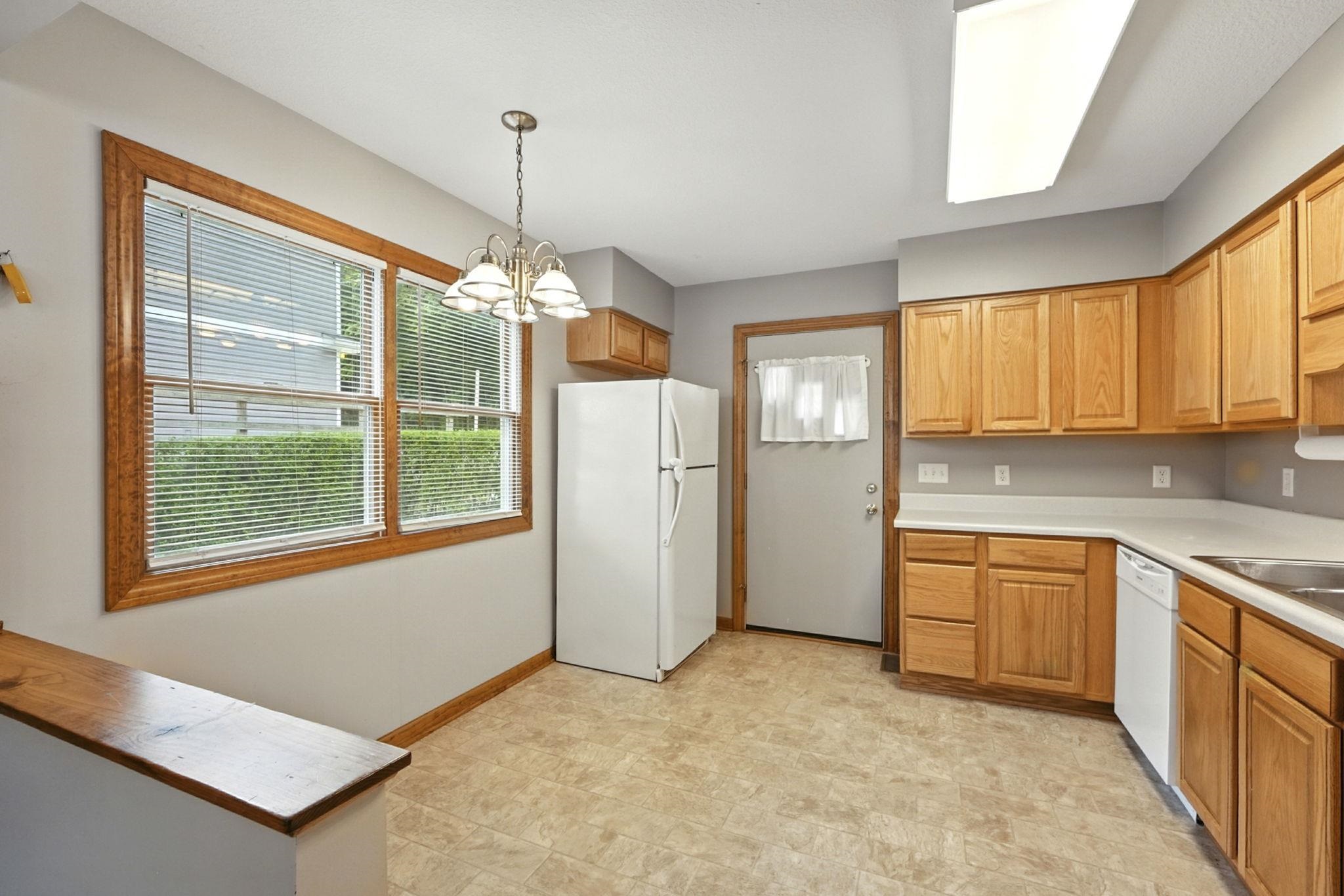 1700 East Linker Road Columbia City, IN 46725 - Photo 13 of 32