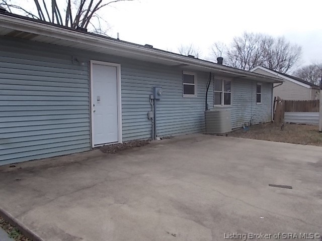 532 Pilgrim Way Salem, IN 47167 - Photo 2 of 13