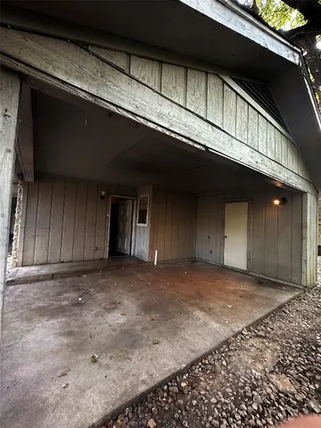 a view of a house with a garage
