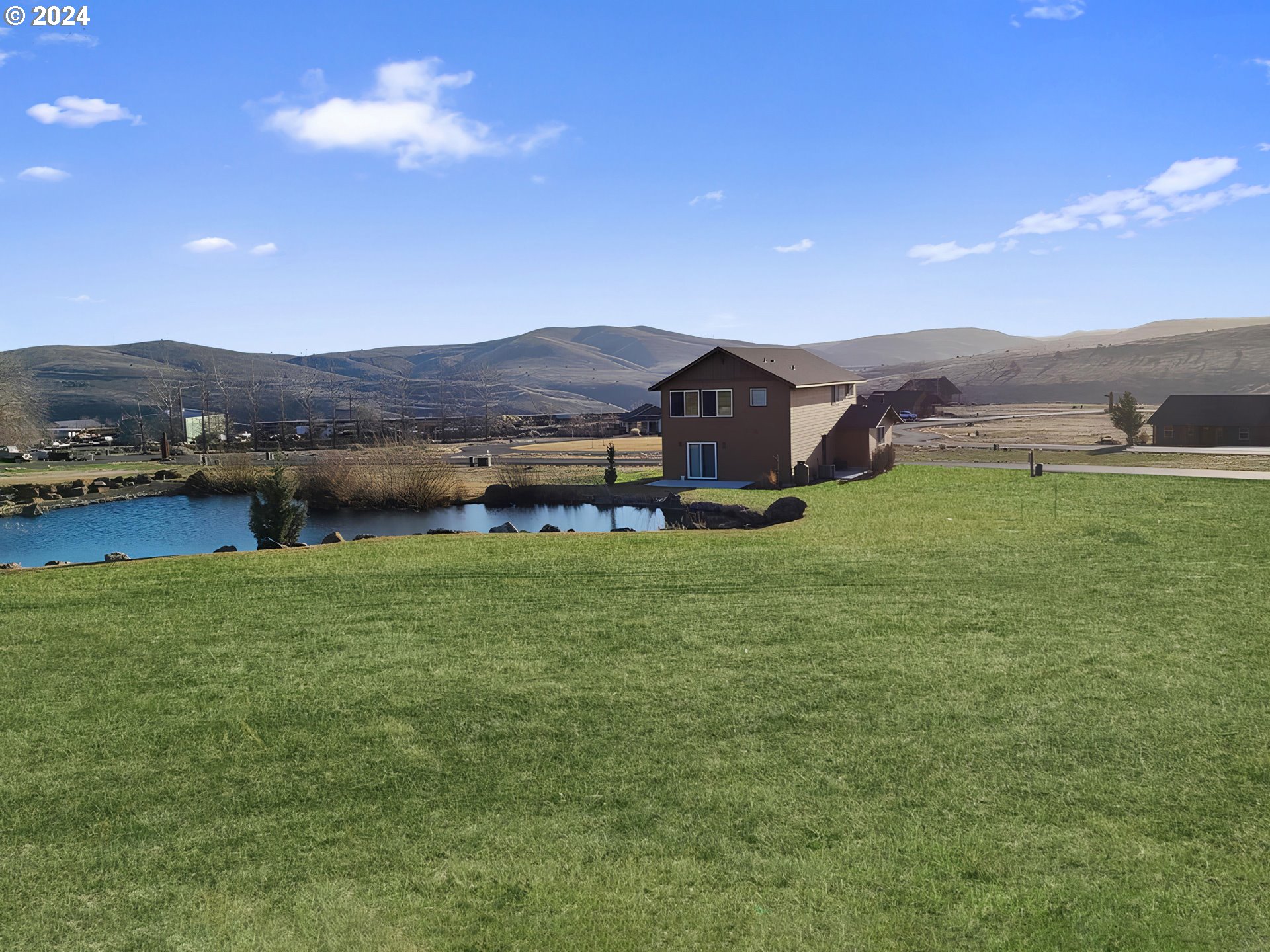 413 Little Lake Road Maupin, OR 97037 - Photo 1 of 7 Gallery Image 1