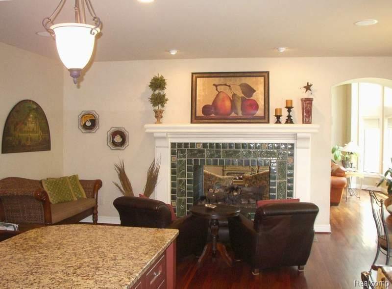 3557 West Tienken Road Rochester, MI 48309 - Photo 9 of 21 Hearth Room