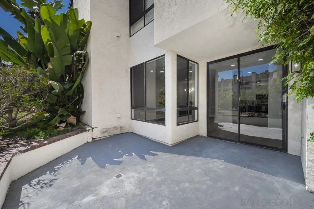 5845 Friars Road, Unit 1116 San Diego, CA 92110 - Photo 20 of 30 a view of a room with a potted plant