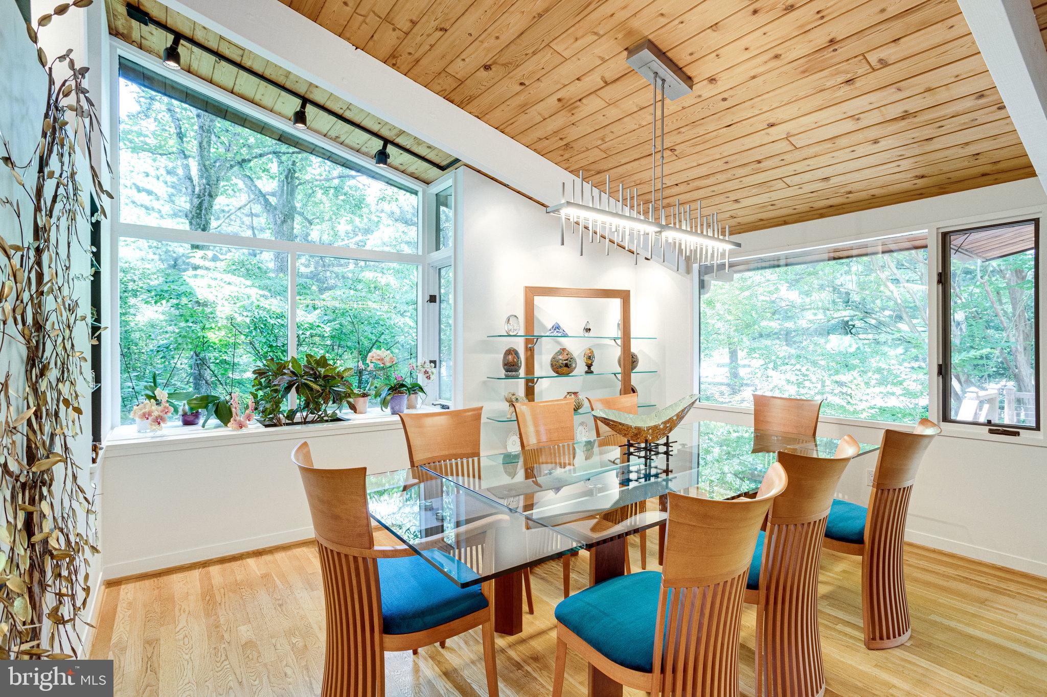 5910 Chesterbrook Road McLean, VA 22101 - Photo 16 of 53