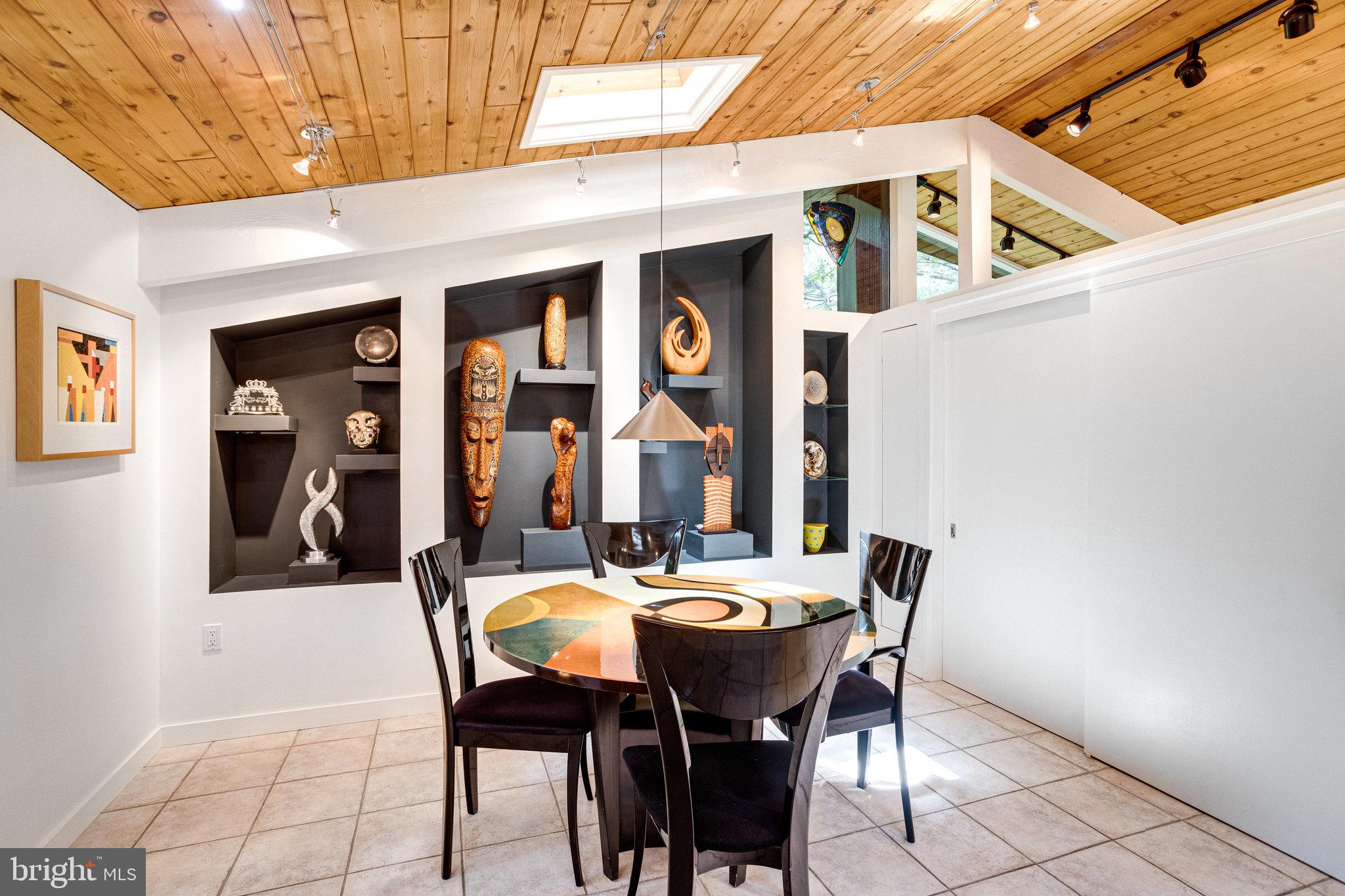 5910 Chesterbrook Road McLean, VA 22101 - Photo 24 of 53 Breakfast Area