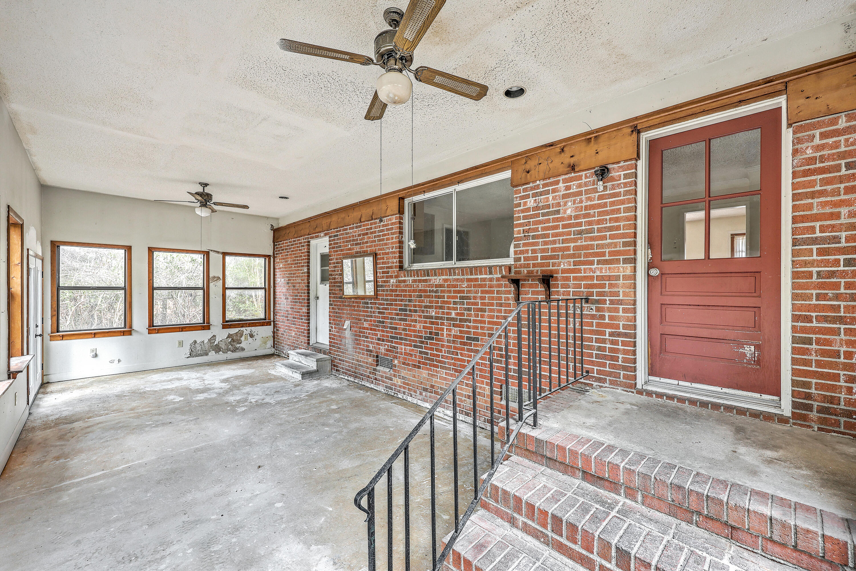 1218 Dennis Boulevard Moncks Corner, SC 29461 - Photo 12 of 32 ZYN_4453_4_5_6_7_8_9