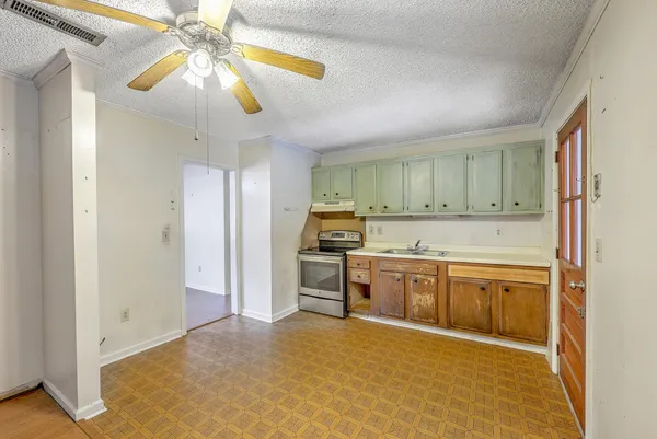 $214,900 | 1218 Dennis Boulevard, Moncks Corner, SC 29461