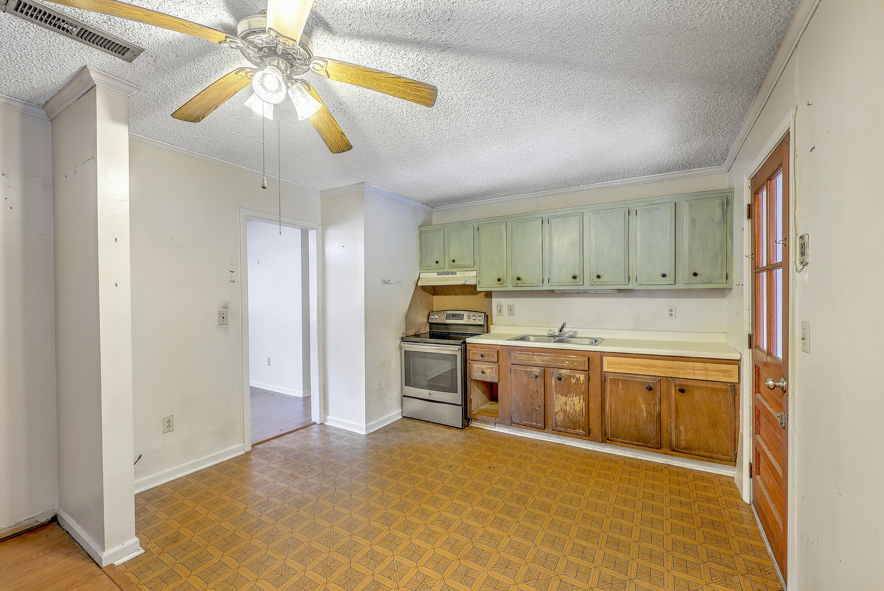 1218 Dennis Boulevard Moncks Corner, SC 29461 - Photo 17 of 32 ZYN_9679_80_81_82_83_84_85