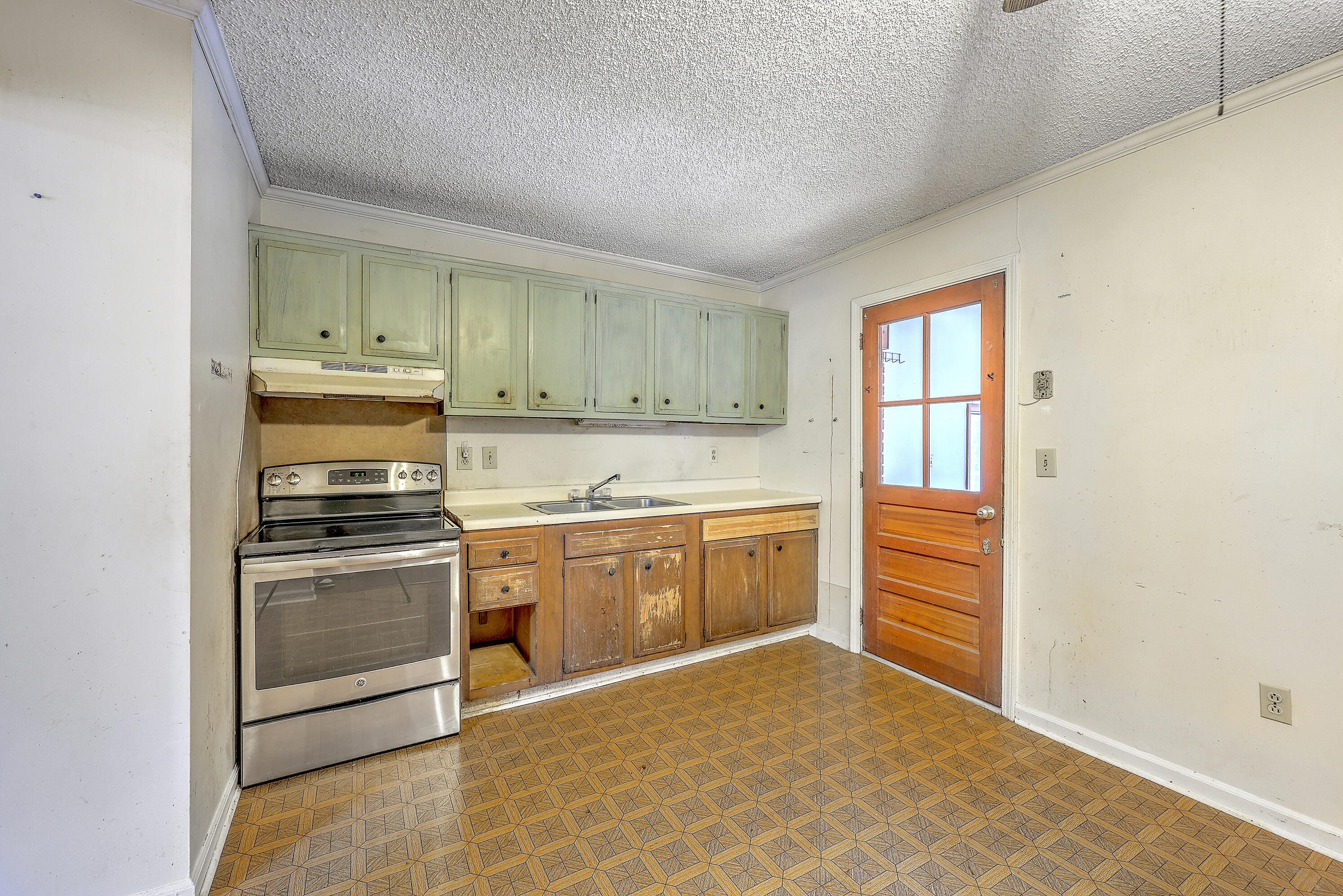 1218 Dennis Boulevard Moncks Corner, SC 29461 - Photo 19 of 32 ZYN_9693_4_5_6_7_8_9