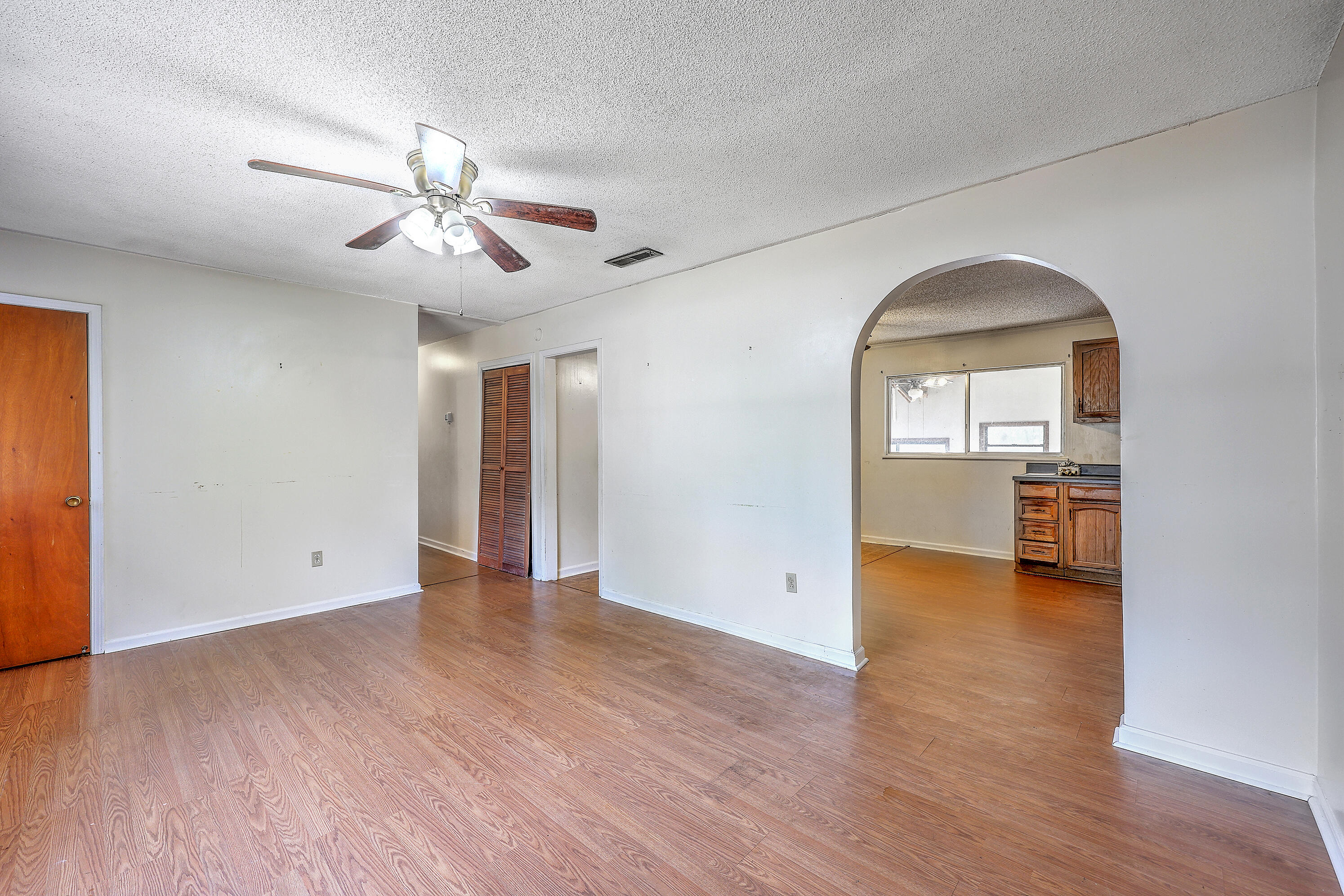 1218 Dennis Boulevard Moncks Corner, SC 29461 - Photo 7 of 32 ZYN_9651_2_3_4_5_6_7